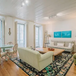 Apartment Camoes Deluxe Bairro Alto